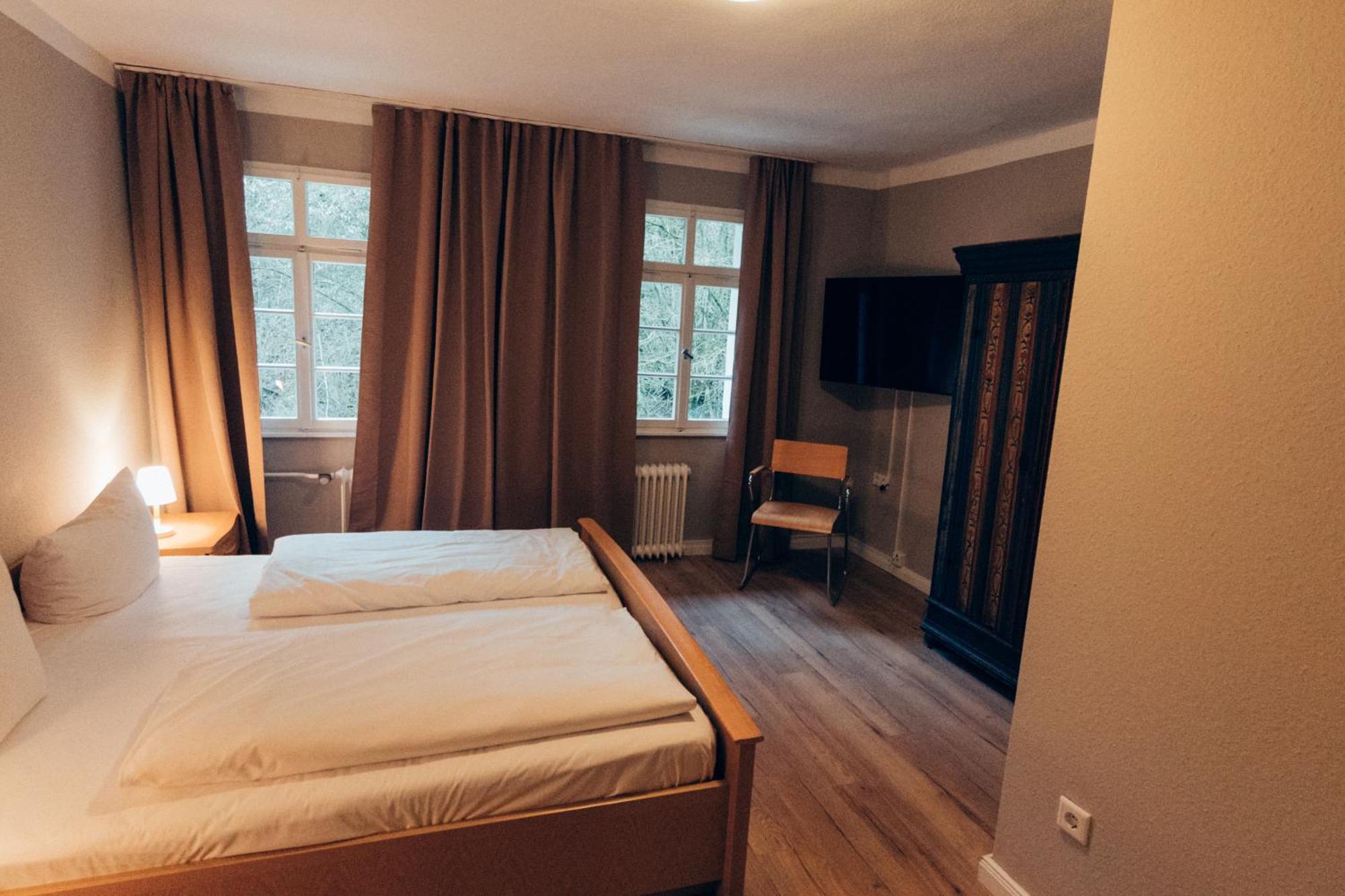 Gasthof Hotel Zur Post Egloffstein Eksteriør bilde