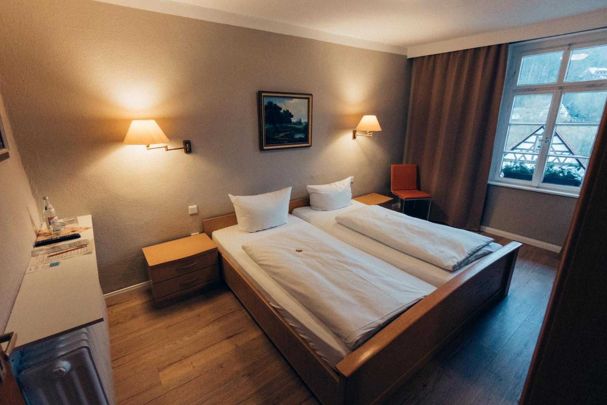 Gasthof Hotel Zur Post Egloffstein Eksteriør bilde
