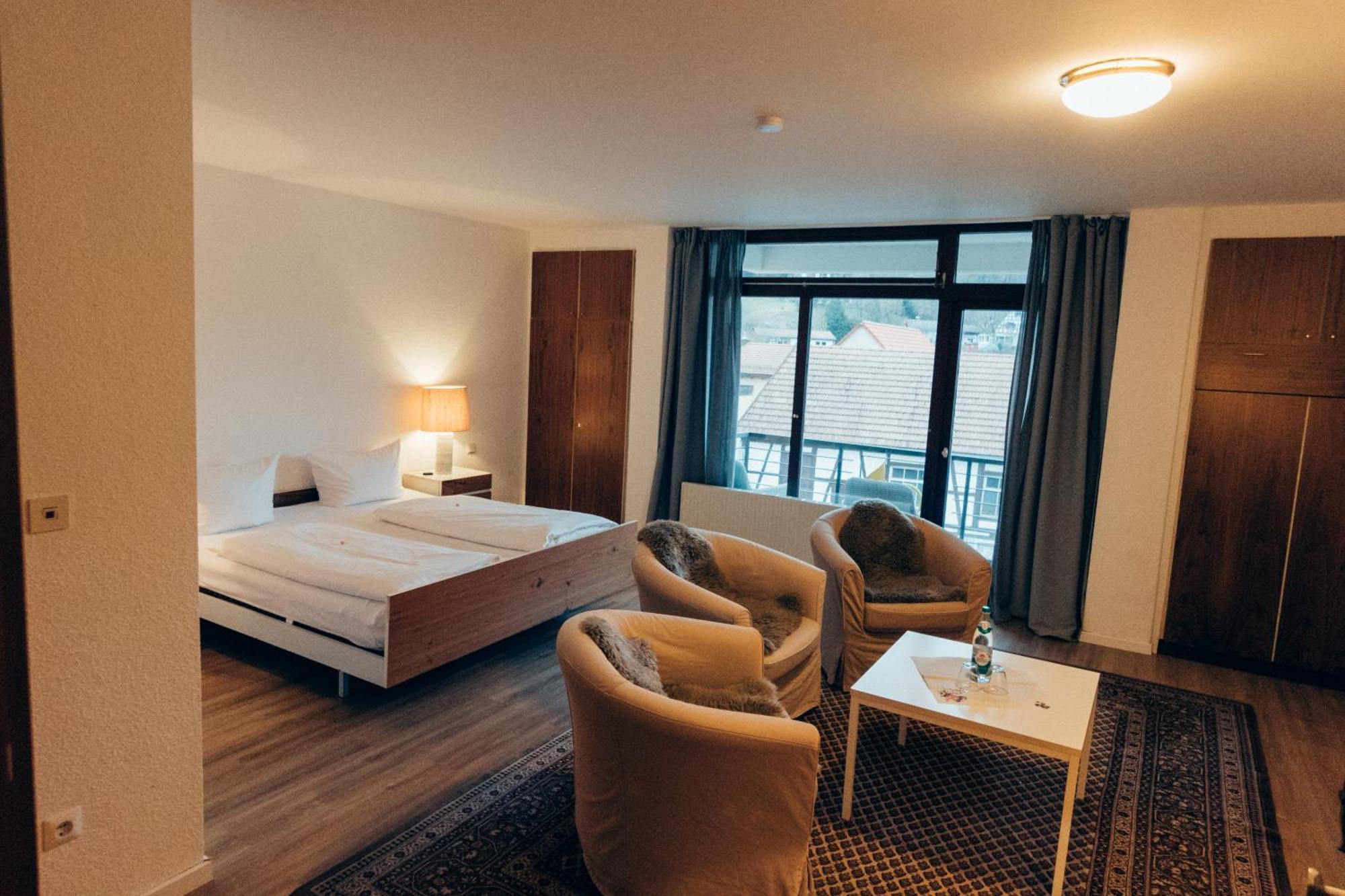 Gasthof Hotel Zur Post Egloffstein Eksteriør bilde